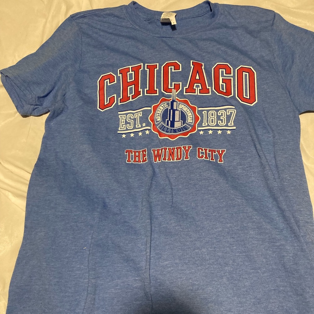 City of Chicago blue graphic tee